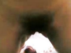 Японка выдавливает