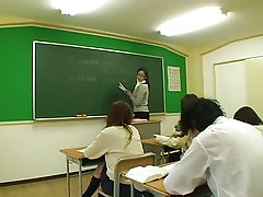 Милашка меорад, ки вай ночизи алла целовал ва лизал пизду оид ба стад