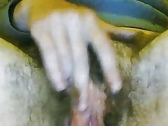 Волосатые письки духтар мастурбирует 2